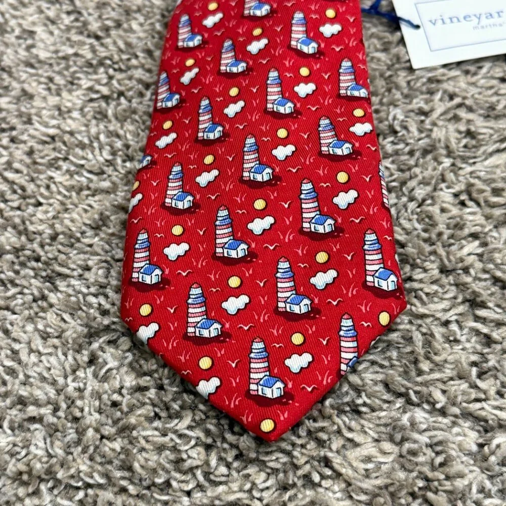 NWT Vineyard Vines 100% Silk Red Lighthouse Tie